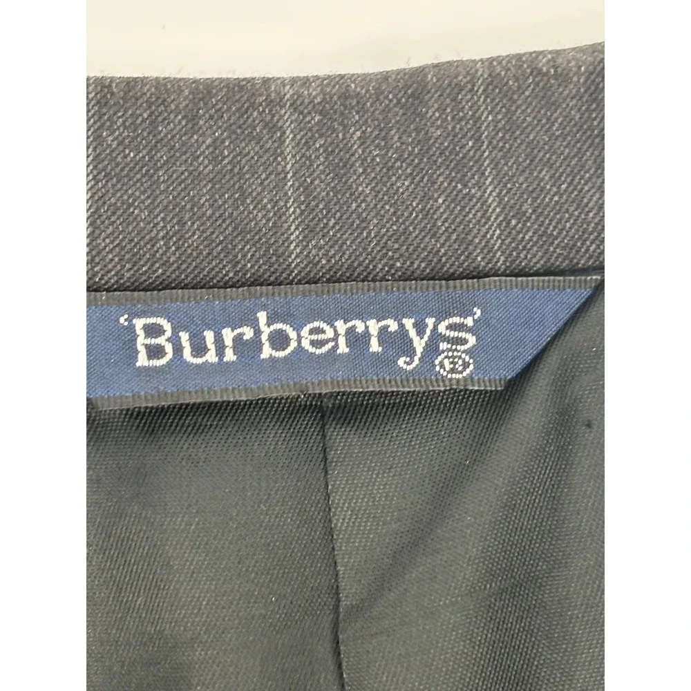 Burberrys Mens Pinstripe Suit Charcoal Grey Wool 2 Button Blazer Pleated Pants